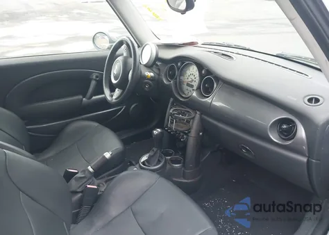 2005 Mini Cooper from USA, damaged, VIN WMWRC33535TJ70850